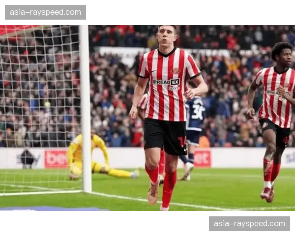 伯恩利1-1战平卢顿，保级关键战双方各取一分